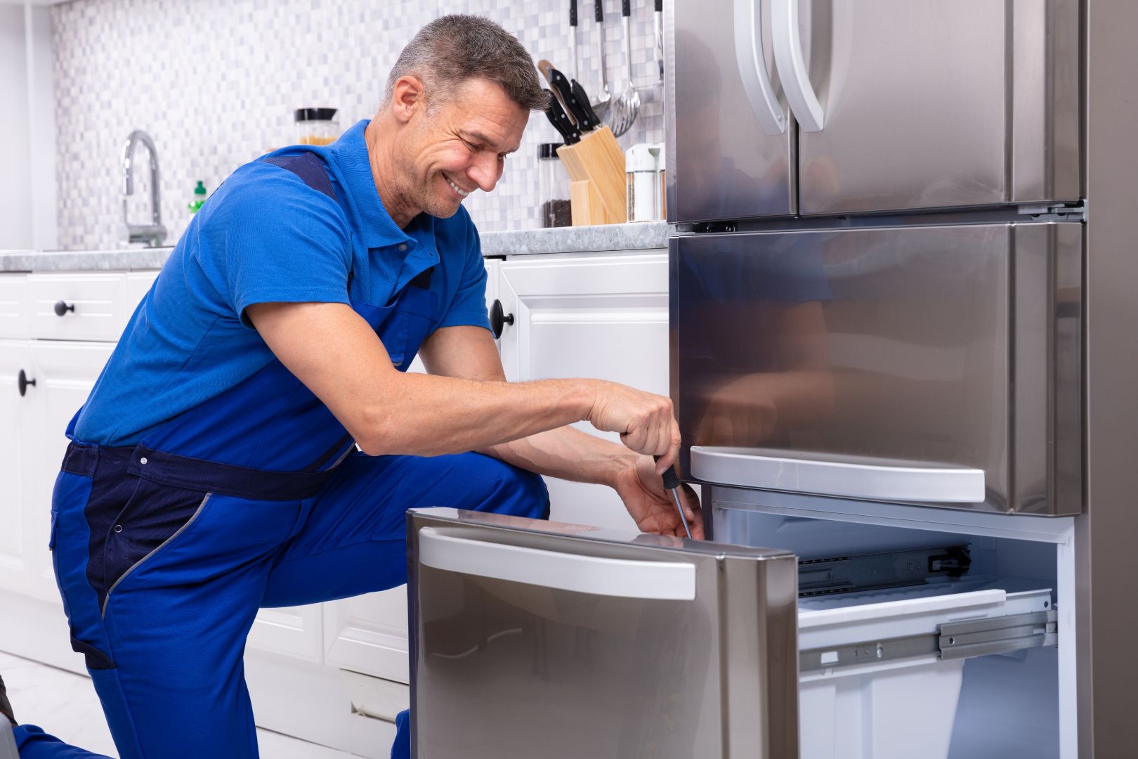 Geladeira Antiga Consome Mais Energia Entenda os Riscos e Como Economizar
