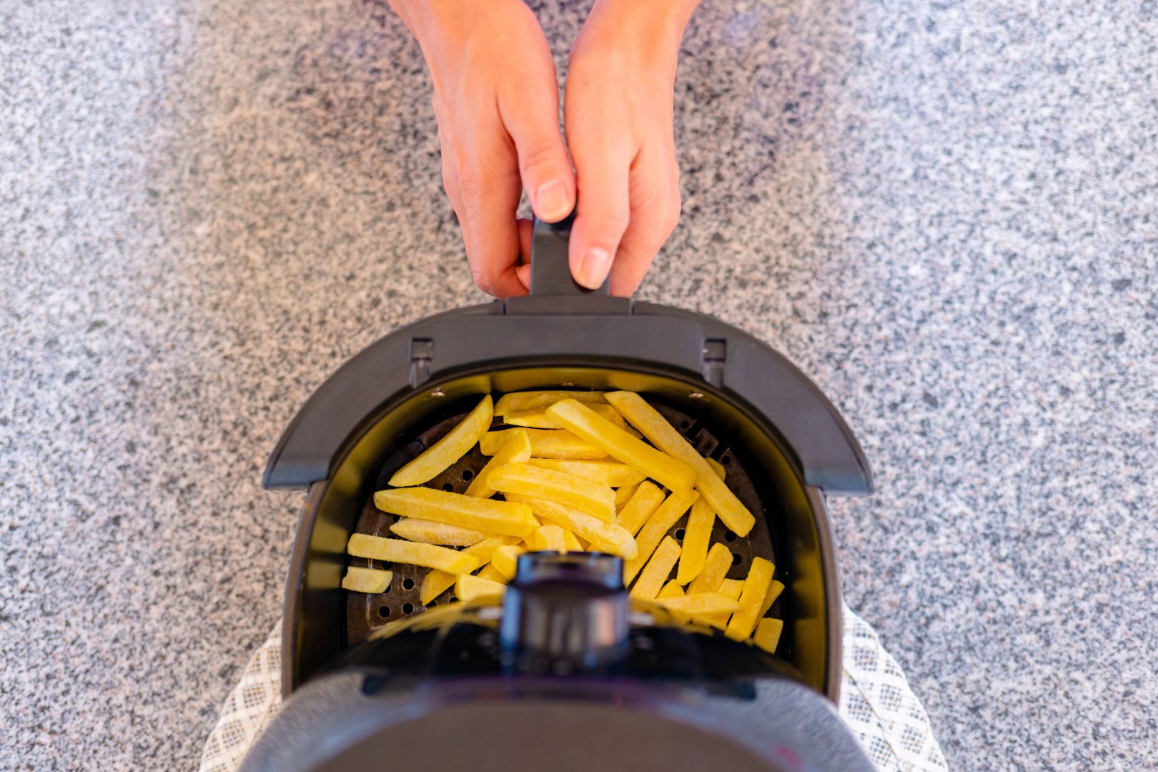 churrasqueira eletrica ou fritadeira air fryer