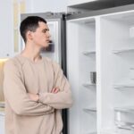 consertar ou comprar uma nova geladeira